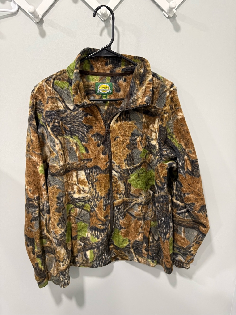 Youth XL Cabelas camouflage zip up fleece